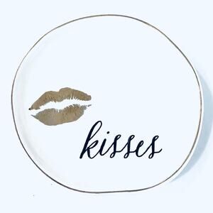 Kisses Trinket Tray